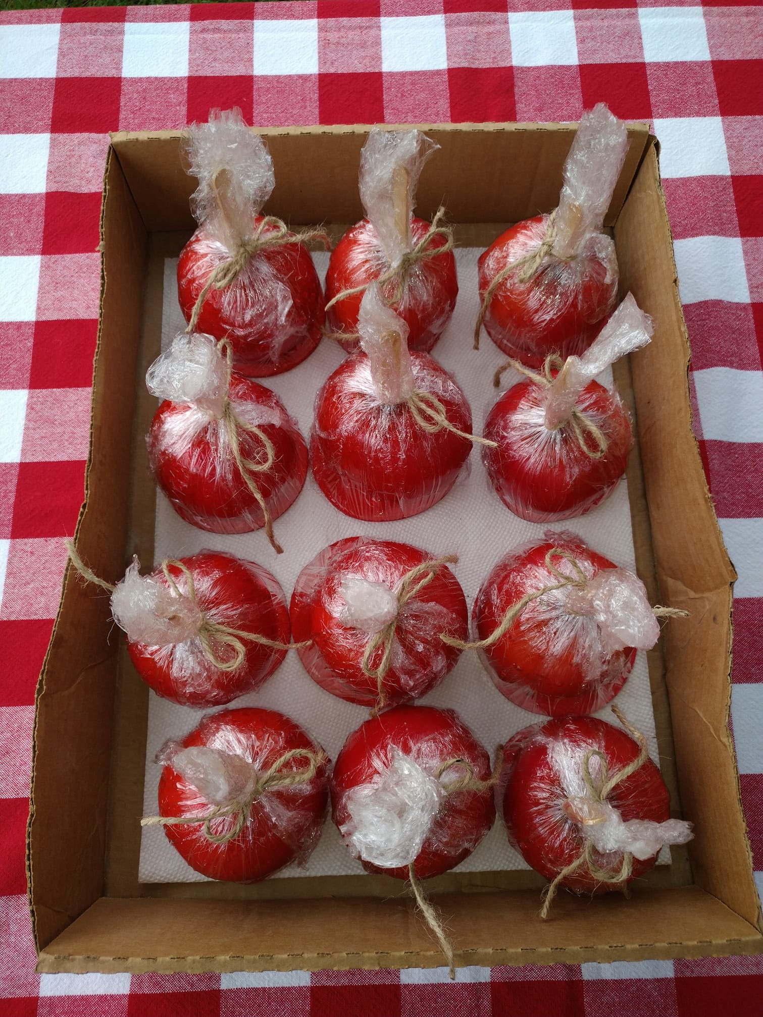 candied apples vt Candied Apples